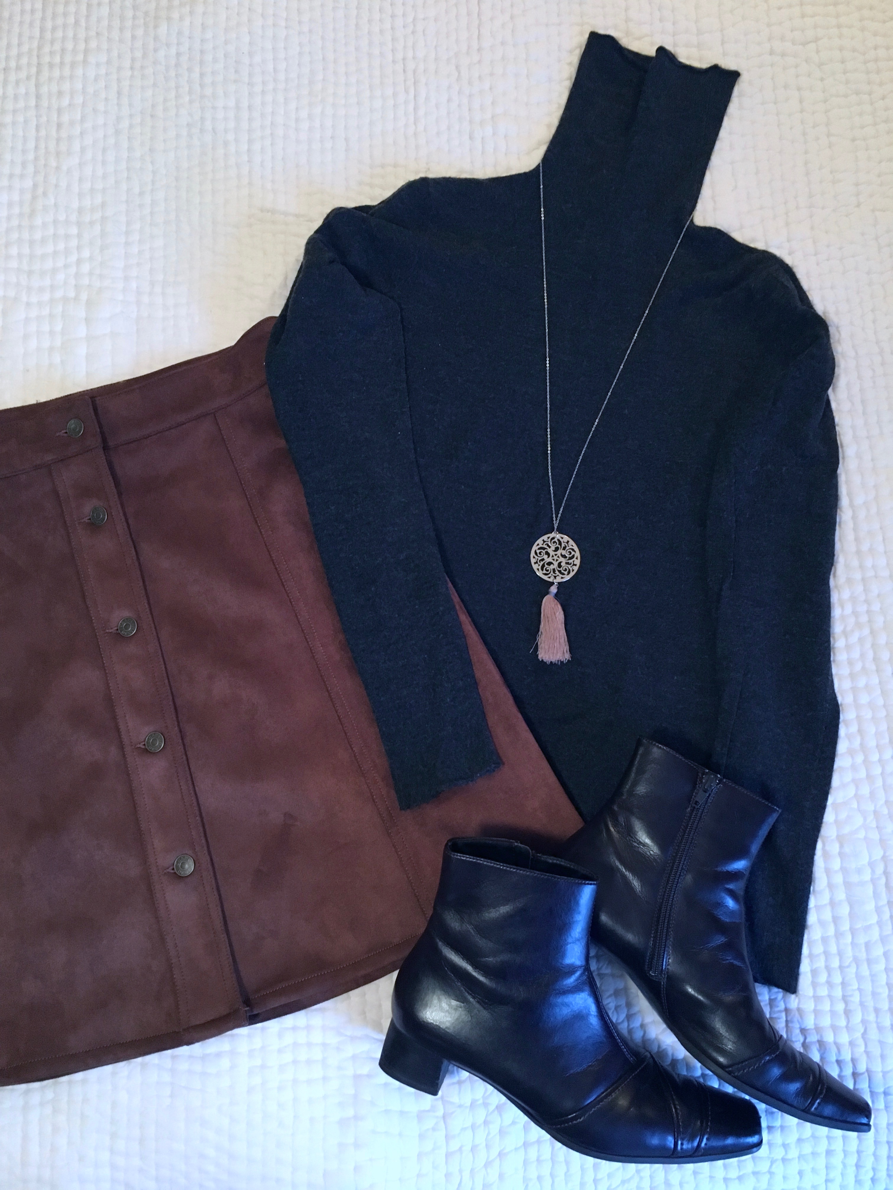 ndwc_suede skirt turtleneck flatlay